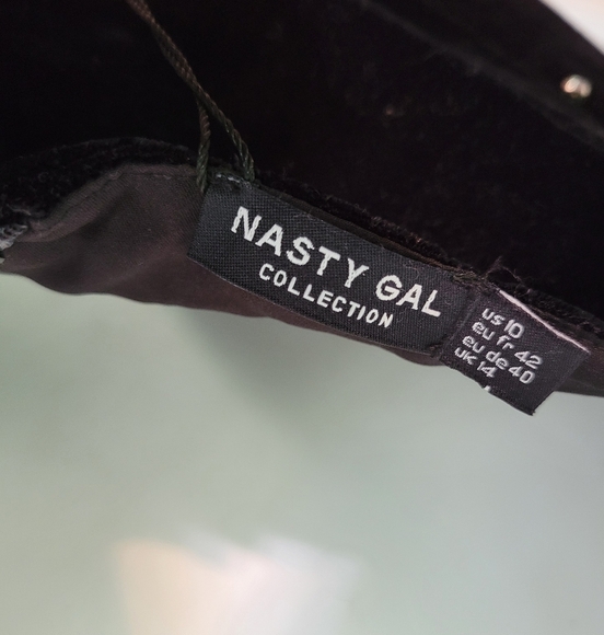 Nasty Gal velvet halterneck Jumpsuit Diamante Wide Leg Size 10 - Picture 9 of 9